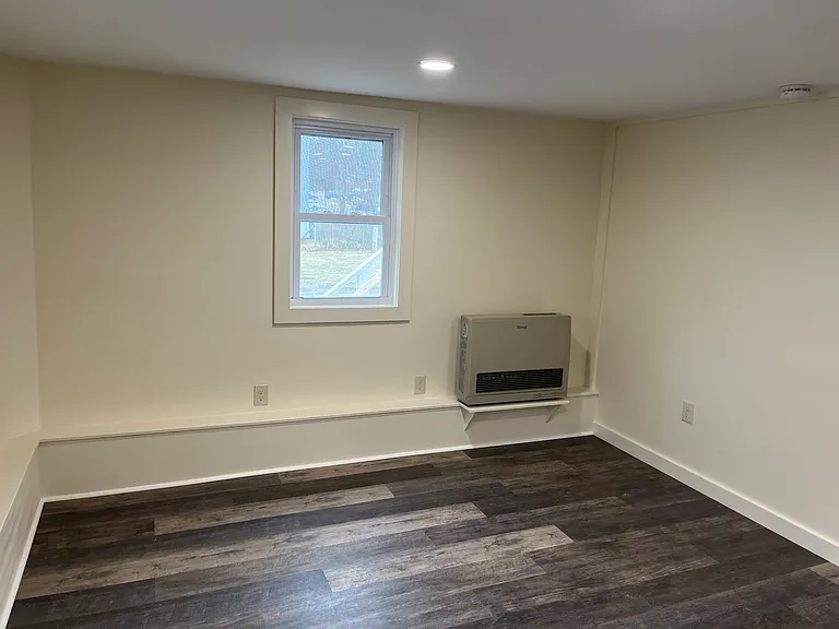 118 Park St #5 — Photo 7