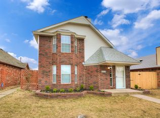2114 Westmore Dr, Moore, OK 73170