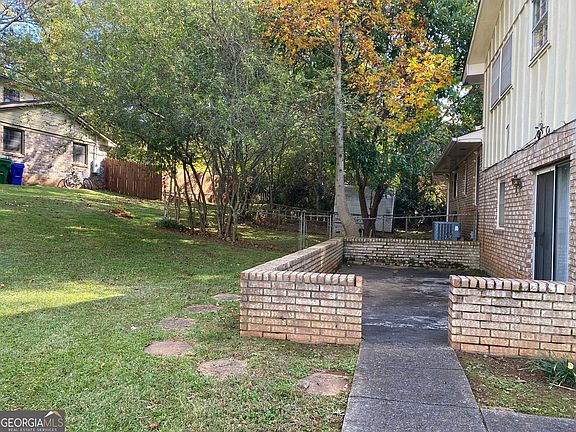 4th image of 2882 Leisure Woods Ln