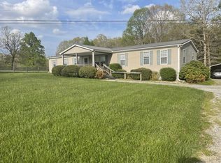 775 Randolph Rd, Crossville, TN 38571