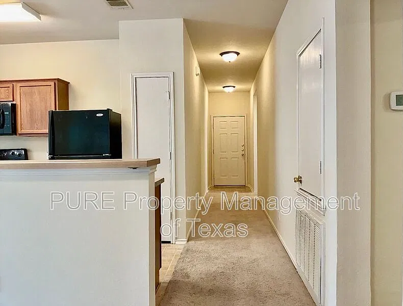 3 bed, 2.0 bath, 1333 sqft, $1,850 — Photo 4