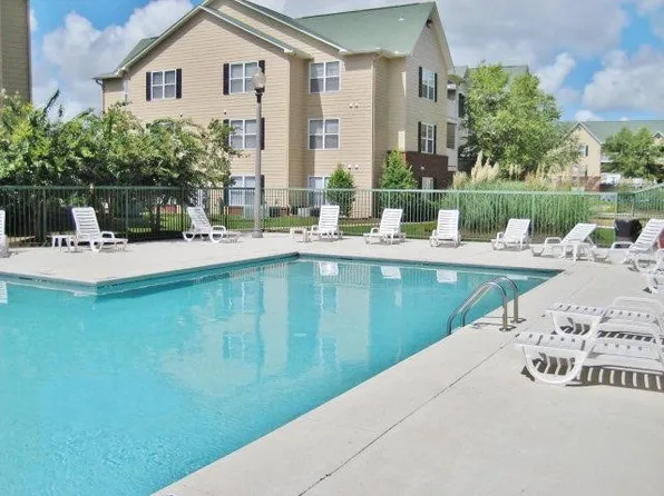 1114 S College St #7204, Auburn, AL 36832