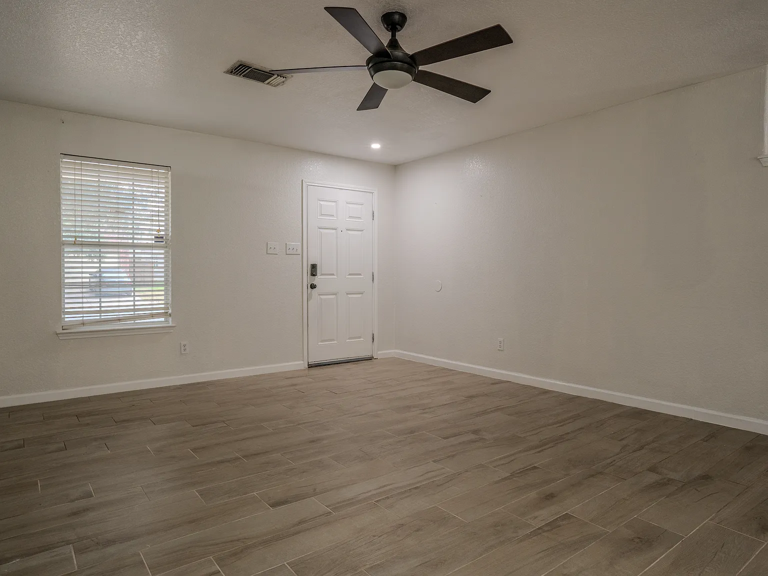 715 Cormorant — Photo 4