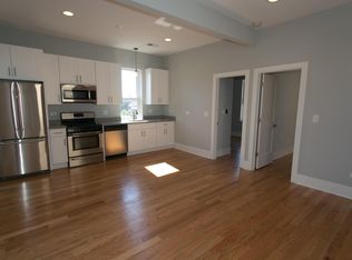 1539 W 19th St #3R, Chicago, IL 60608
