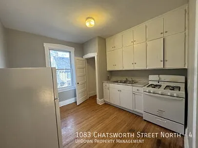 1083 Chatsworth St N #4 — Photo 18