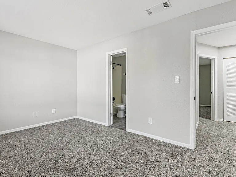 Winford Place Apartments — Photo 38