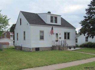 3116 Lemon St, Dubuque, IA 52001