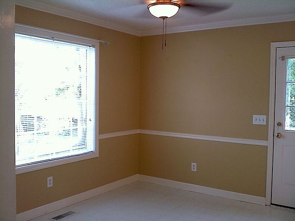5th image of 627 Garden Hills Dr