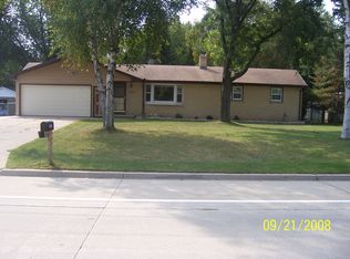 1573 Cormier Rd, Green Bay, WI 54313