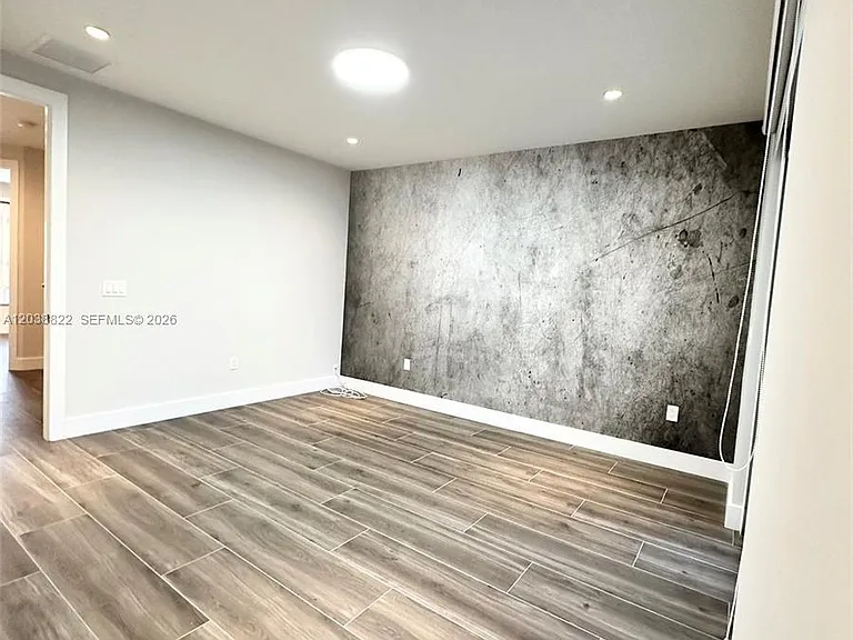 10560 NW 63rd Ter — Photo 54