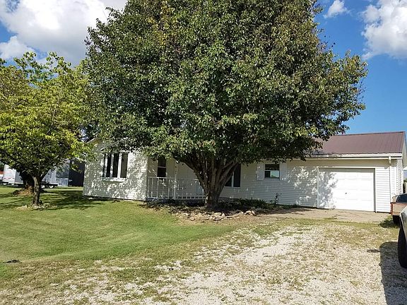3rd image of 105 Randall Dr