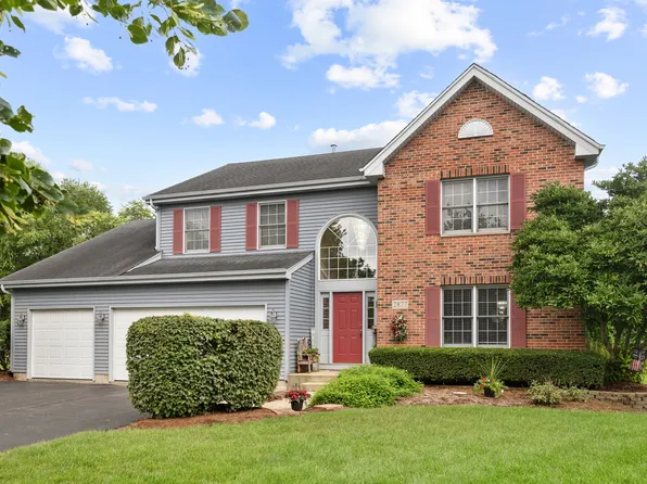 2877 Sarah Ct, Elgin, IL 60124