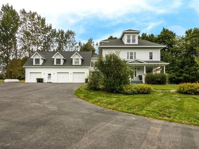 5721 N Broomhead Rd, Williamsburg, MI, 49690