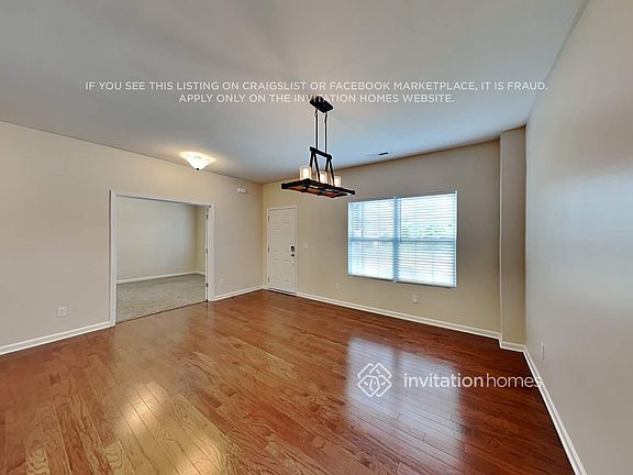 4th image of 184 Glastonbury Dr