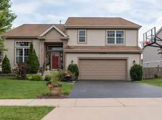 10865 Sawgrass Ln, Huntley, IL 60142