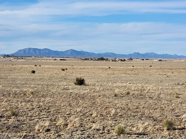 (undisclosed Address), Moriarty, NM 87035