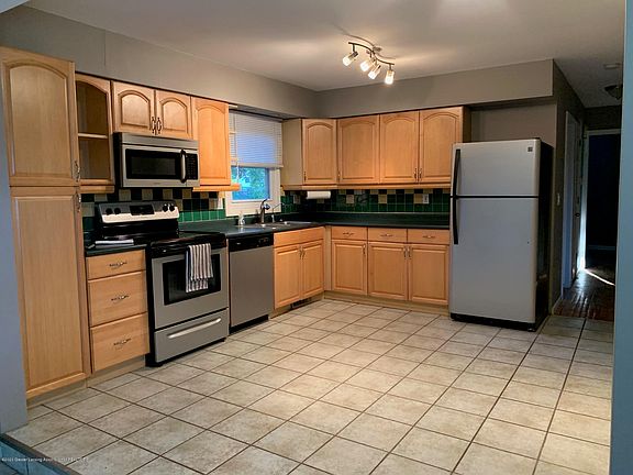 4th image of 1238 W Herbison Dr