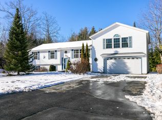 15 Easy St, Standish, ME 04084