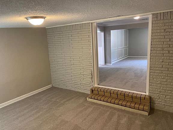 Bonus room - study or exercise room