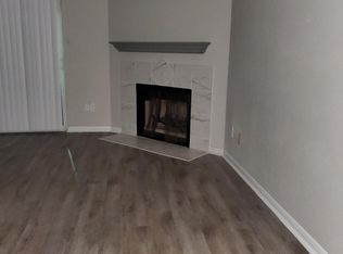 2120 El Paseo St APT 2205, Houston, TX 77054