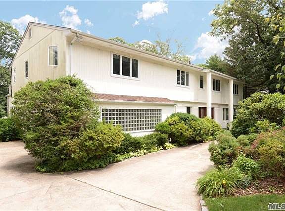 2nd image of 155 Sycamore Dr