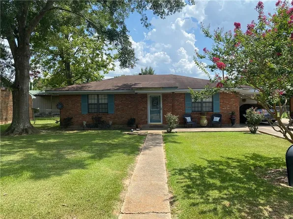 903 Moreau St, Bunkie, LA 71322
