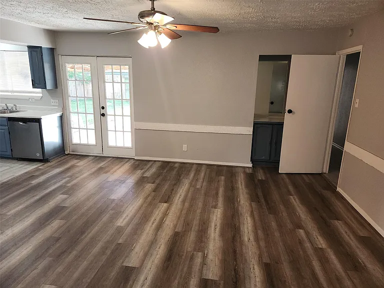 22127 Elsinore Dr — Photo 8