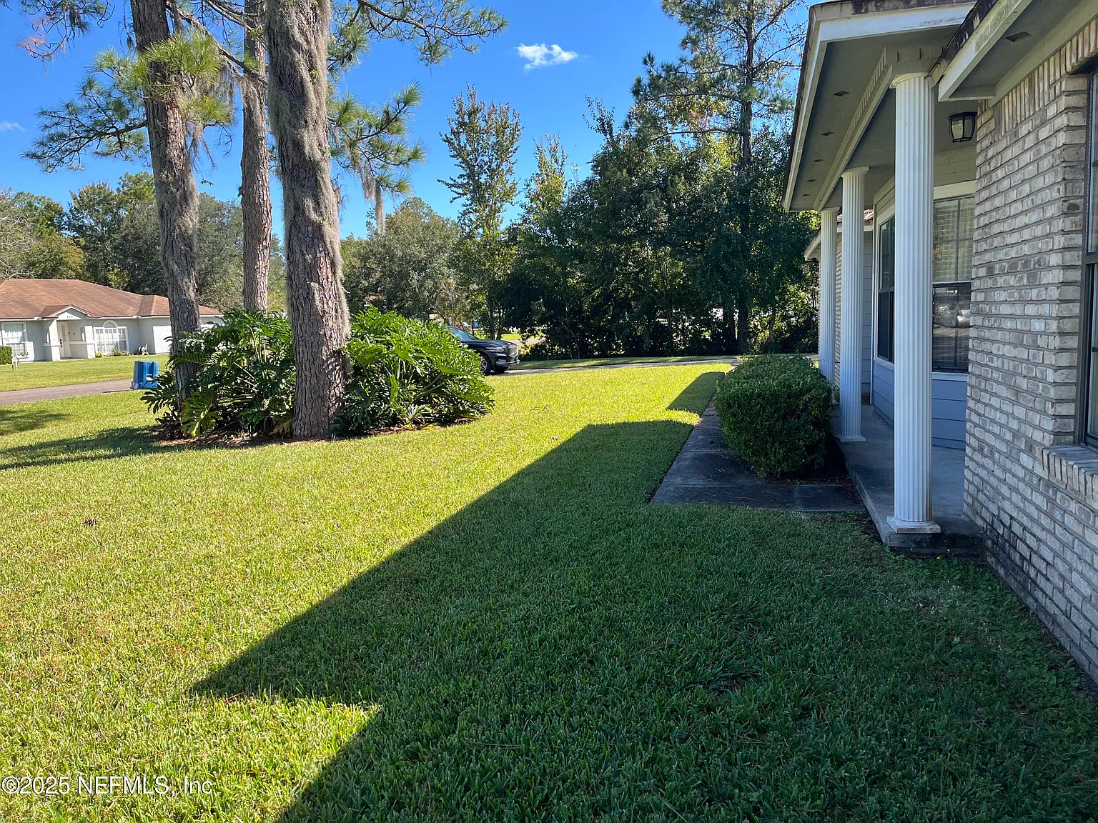 3 bed, 2.0 bath, 1816 sqft, $2,150 — Photo 4