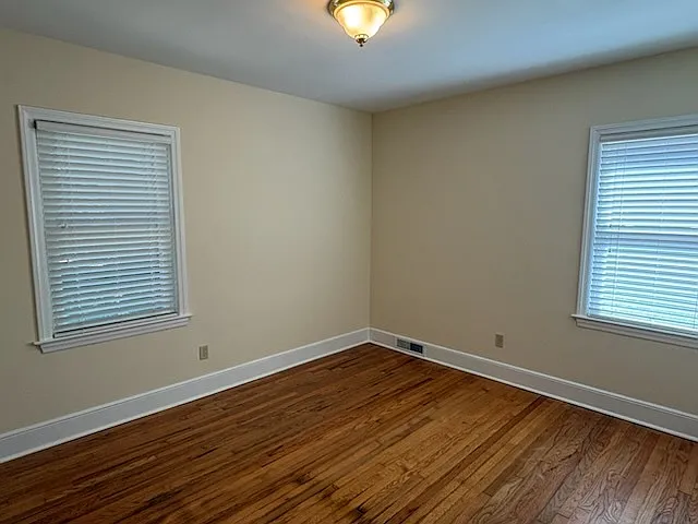 2 bed, 1.0 bath, 1123 sqft, $1,095 — Photo 4