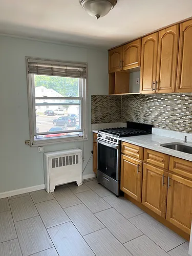 98 Hastings Ave #B Photo 1 98 Hastings Ave #B Photo 1
