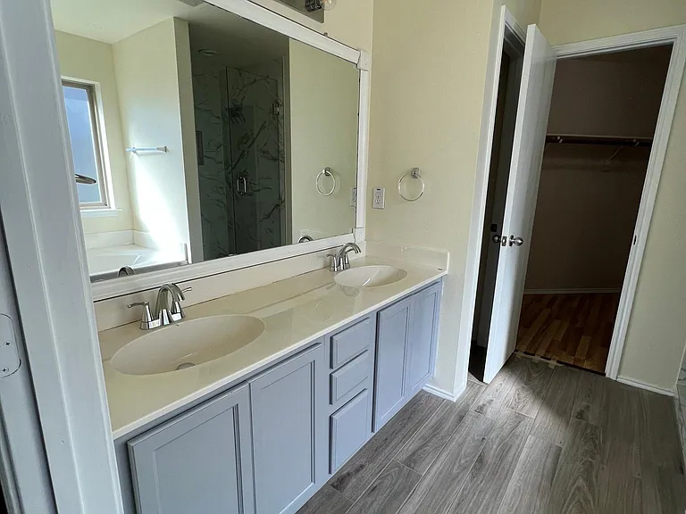 8241 Clarkview Dr — Photo 9