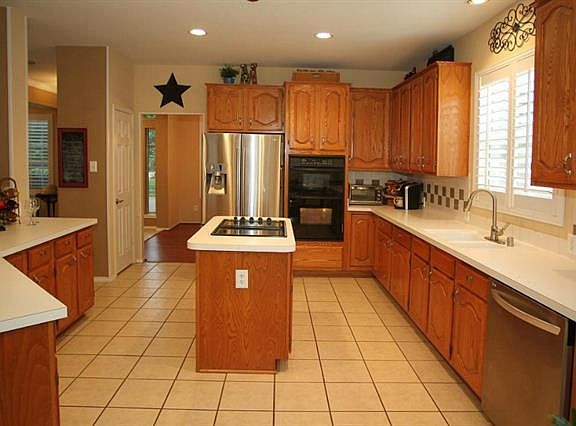 5th image of 8337 Fern Lake Dr