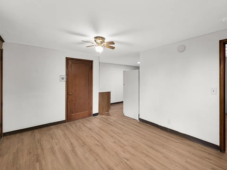 895 Humboldt Ave