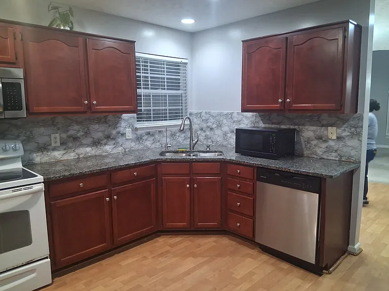 617 Forest Pointe Pl — Photo 6
