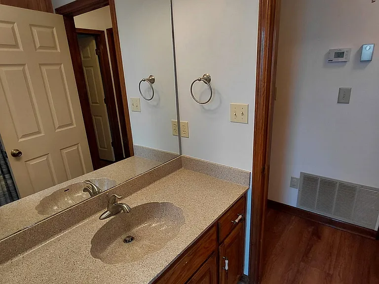 5740 Jane Rd — Photo 10