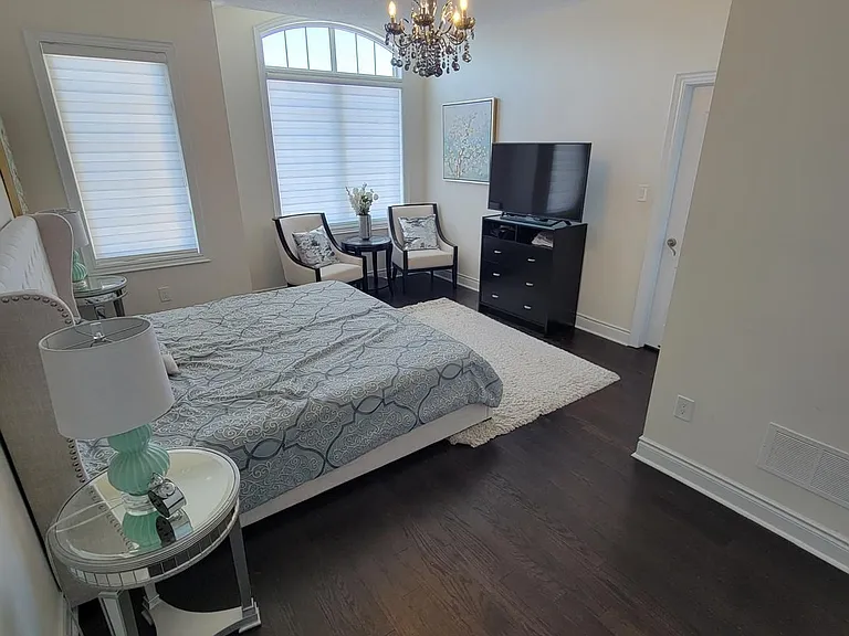 46 Black Diamond Cres — Photo 13