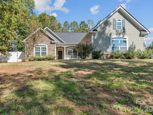 7117 McIlwaine Rd, Huntersville, NC 28078