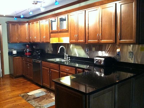 4th image of 511 Waterford Dr