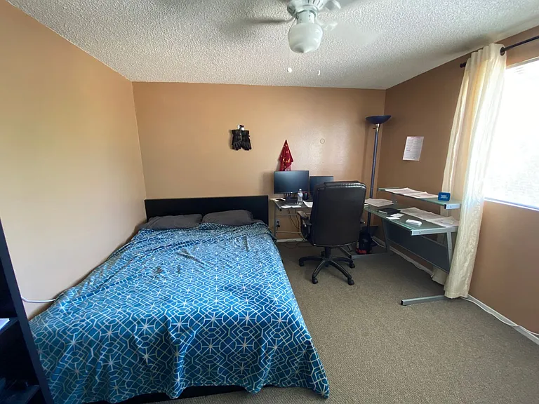 1043 E Loma Vista Dr — Photo 10
