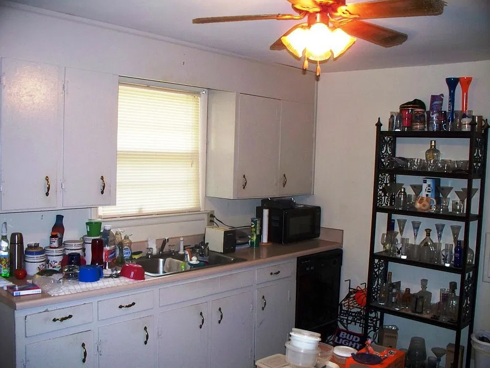 Right Side Kitchen