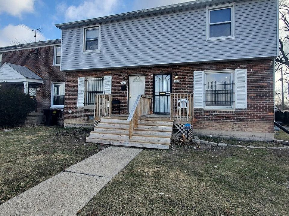 1st image of 520 Marquette Dr