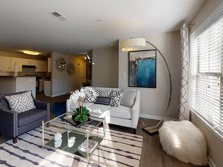 Heritage at Waters Landing — Photo 1