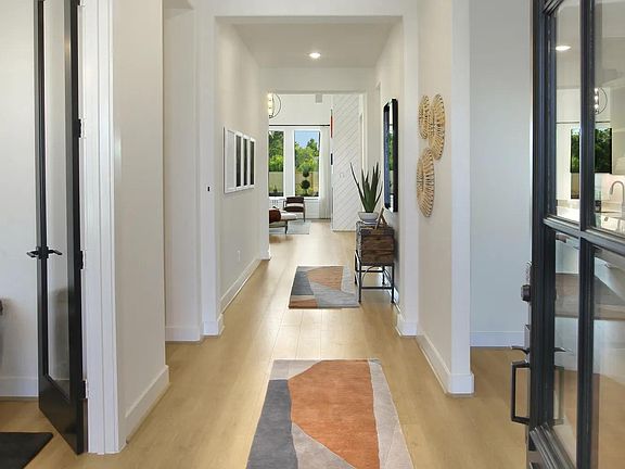 The Brynlee II Foyer