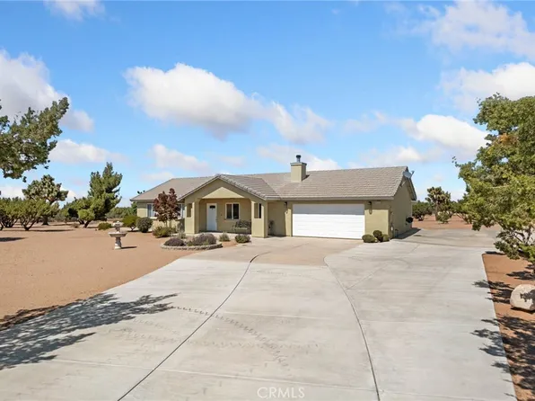 9223 Macron St, Oak Hills, CA 92344