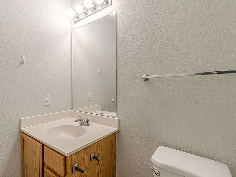 164 Springtree Holw — Photo 22