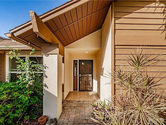 4th image of 11287 Oakridge Trl