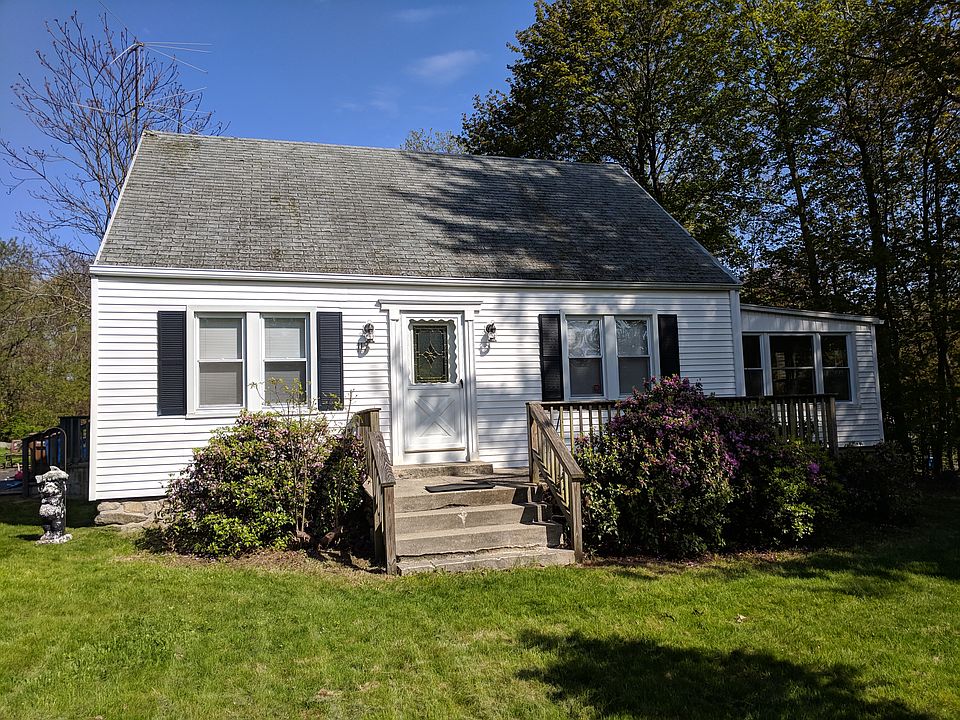2nd image of 117 Soundview Ave
