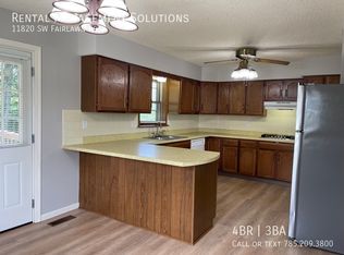 11820 S Fairlawn Rd, Carbondale, KS 66414