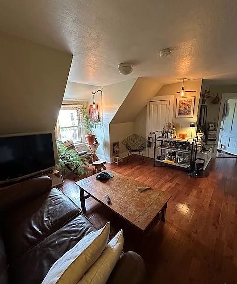 19 Orchard Ter #C — Photo 4