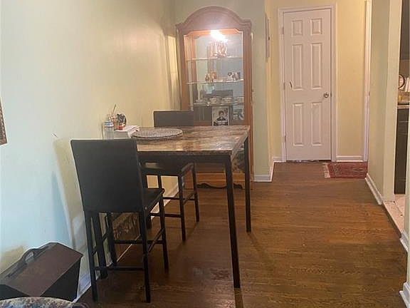 4th image of 145 Lincoln Ave APT 6X